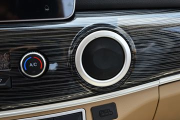 �������� ��R 1.6L 122���� ���� 3.7�׵�����ʽ΢��(YTQ5031XXYPHQ331)ͼƬ