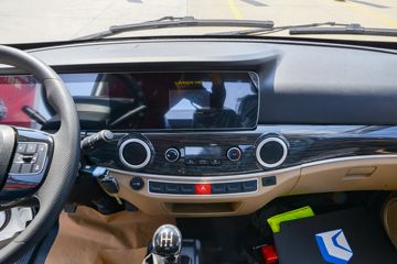 �������� ��R 1.6L 122���� ���� 3.7�׵�����ʽ΢��(YTQ5031XXYPHQ331)ͼƬ