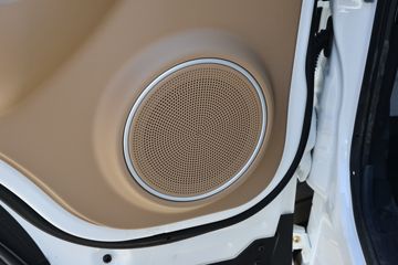 �������� ��R 1.6L 122���� ���� 3.7�׵�����ʽ΢��(YTQ5031XXYPHQ331)ͼƬ