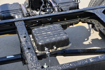 �������� ��R 1.6L 122���� ���� 3.7�׵�����ʽ΢��(YTQ5031XXYPHQ331)ͼƬ