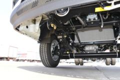 蓝擎汽车 凌R 1.6L 122马力 汽油 3.7米单排厢式微卡(YTQ5031XXYPHQ331)