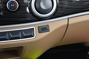 �������� ��R 1.6L 122���� ���� 3.7�׵�������΢��(YTQ1031PHQ331)ͼƬ