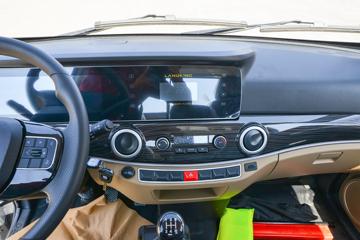 �������� ��R 1.6L 122���� ���� 3.7�׵�������΢��(YTQ1031PHQ331)ͼƬ