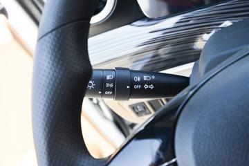 �������� ��R 1.6L 122���� ���� 3.7�׵�������΢��(YTQ1031PHQ331)ͼƬ