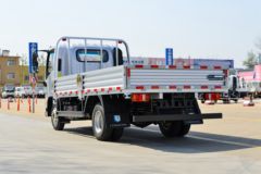 蓝擎轻卡 龙N 151马力 4.18米单排栏板轻卡(中体)(YTQ1041KK333-2)