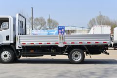 蓝擎轻卡 龙N 151马力 4.18米单排栏板轻卡(中体)(YTQ1041KK333-2)