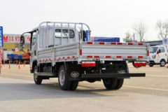 解放 J6F 招财虎 137马力 3.82米排半栏板轻卡(6档变速箱)(CA1040P40K61L2E6A85)