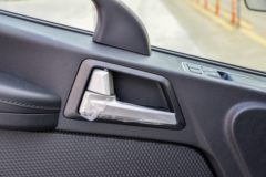 解放 J6F 招财虎 137马力 3.82米排半栏板轻卡(6档变速箱)(CA1040P40K61L2E6A85)