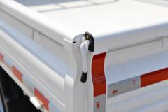 蓝擎汽车 凌R 1.6L 122马力 汽油 2.7米双排栏板微卡