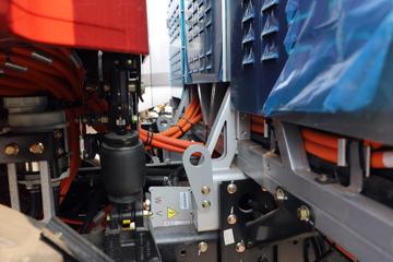 һ����� J6L�п� 6X4 ���綯���ǣ����282kWhͼƬ