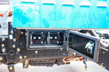 һ����� J6L�п� 6X4 ���綯���ǣ����282kWhͼƬ