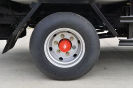 多利卡D6&nbsp;冷藏车底盘图片