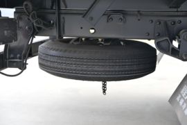 多利卡D6&nbsp;冷藏车底盘图片