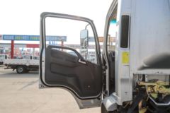 陕汽轻卡 德龙K1 基础型 160马力 4.18米单排栏板轻卡(国六)(YTQ1041KH333) 陕汽轻卡 德龙K1 基础型 160马力 4.18米单排栏板轻卡(国六)(YTQ1041KH333)