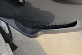 祥菱V1&nbsp;冷藏车驾驶室图片