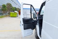 江铃汽车 福顺 145马力 5.998米长轴高顶冷藏车(程力威牌)(CLW5041XLCCDP)