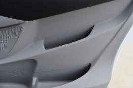 大通V90&nbsp;冷藏车驾驶室图片