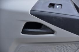 大通V90&nbsp;冷藏车驾驶室图片