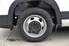 上汽大通 V90 150马力 5.94米长轴高顶冷藏车(后双胎)(程力威牌)(CLW5044XLCSH6)