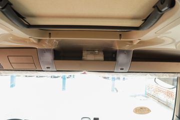 �й����� HOWO TX�ؿ� 25T 6X4 ����ʽ���綯ǣ����282kWhͼƬ