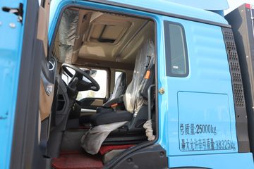 �й����� HOWO TX�ؿ� 25T 6X4 ����ʽ���綯ǣ����282kWhͼƬ