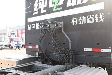 �й����� HOWO TX�ؿ� 25T 6X4 ����ʽ���綯ǣ����282kWhͼƬ