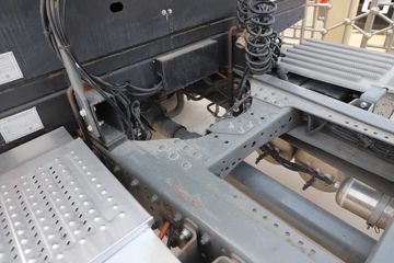 �й����� HOWO TX�ؿ� 25T 6X4 ����ʽ���綯ǣ����282kWhͼƬ