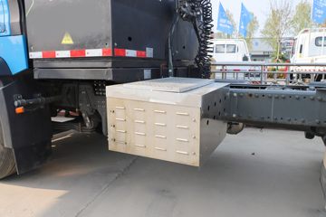 �й����� HOWO TX�ؿ� 25T 6X4 ����ʽ���綯ǣ����282kWhͼƬ