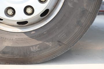 �й����� HOWO TX�ؿ� 25T 6X4 ����ʽ���綯ǣ����282kWhͼƬ