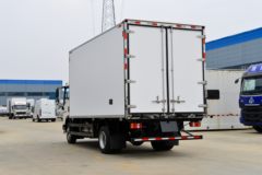 中国重汽HOWO 悍将 190马力 4X2 4.7米冷藏车
