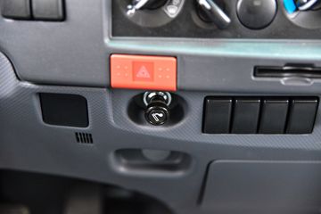 ���� ��ʮ�� �忧 150���� 4X2 4.05����س�(��������)ͼƬ
