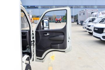 ���� ����M2 1.6L 122���� ���� 4X2 3.5����س�(������)ͼƬ