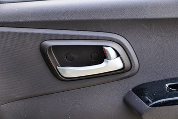 ���� ����M2 1.6L 122���� ���� 4X2 3.5����س�(������)ͼƬ