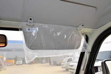 ���� ����M2 1.6L 122���� ���� 4X2 3.5����س�(������)ͼƬ