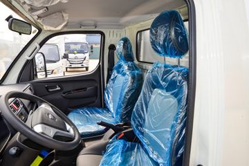 ���� ����M2 1.6L 122���� ���� 4X2 3.5����س�(������)ͼƬ