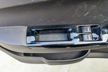 ���� ����M2 1.6L 122���� ���� 4X2 3.5����س�(������)ͼƬ