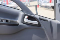 蓝擎轻卡 龙N 舒适型 140马力 4.18米单排栏板轻卡(宽体)(YTQ1041KK333)