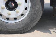 蓝擎轻卡 龙N 舒适型 140马力 4.18米单排栏板轻卡(宽体)(YTQ1041KK333)