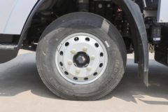 蓝擎轻卡 龙N 舒适型 140马力 4.18米单排栏板轻卡(宽体)(YTQ1041KK333)