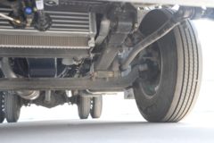 蓝擎轻卡 龙N 舒适型 140马力 4.18米单排栏板轻卡(宽体)(YTQ1041KK333)