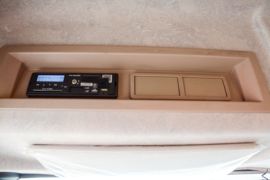 龙V&nbsp;牵引车驾驶室                                               图片