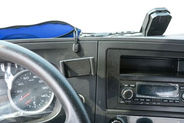 �ൺ��� ��V�п�2.0 190���� 4X2ǣ����(��ʿ��8��)ͼƬ