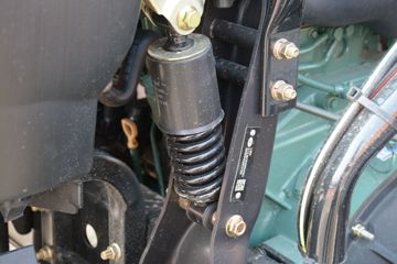 �ൺ��� ��V�п�2.0 190���� 4X2ǣ����(��ʿ��8��)ͼƬ