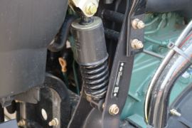 龙V&nbsp;牵引车底盘                                                图片