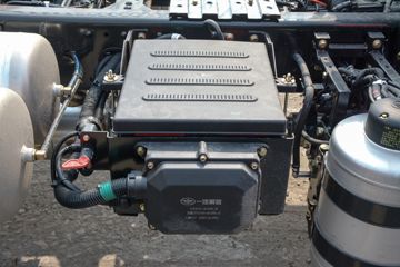 �ൺ��� ��V�п�2.0 190���� 4X2ǣ����(��ʿ��8��)ͼƬ