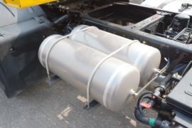 龙V&nbsp;牵引车底盘                                                图片