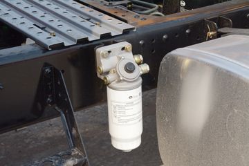 �ൺ��� ��V�п�2.0 190���� 4X2ǣ����(��ʿ��8��)ͼƬ