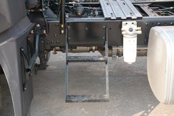 �ൺ��� ��V�п�2.0 190���� 4X2ǣ����(��ʿ��8��)ͼƬ