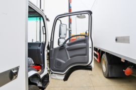 五十铃KV600&nbsp;冷藏车驾驶室图片