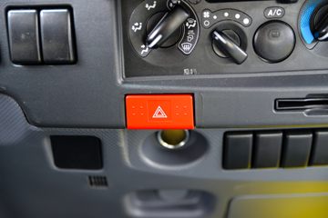 ���� ��ʮ��KV600 132���� 4X2 5.15����س�(������)ͼƬ